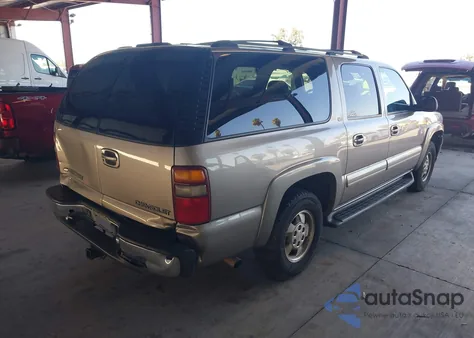 2001 Chevrolet Suburban 1500 Lt z USA, uszkodzony, nr VIN 3GNFK16T51G153845